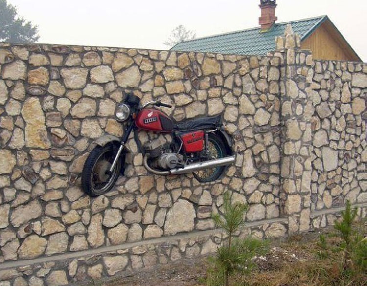 "кто ж его посадит.. он же памятник " )))