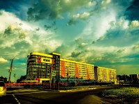 Облака, дом...