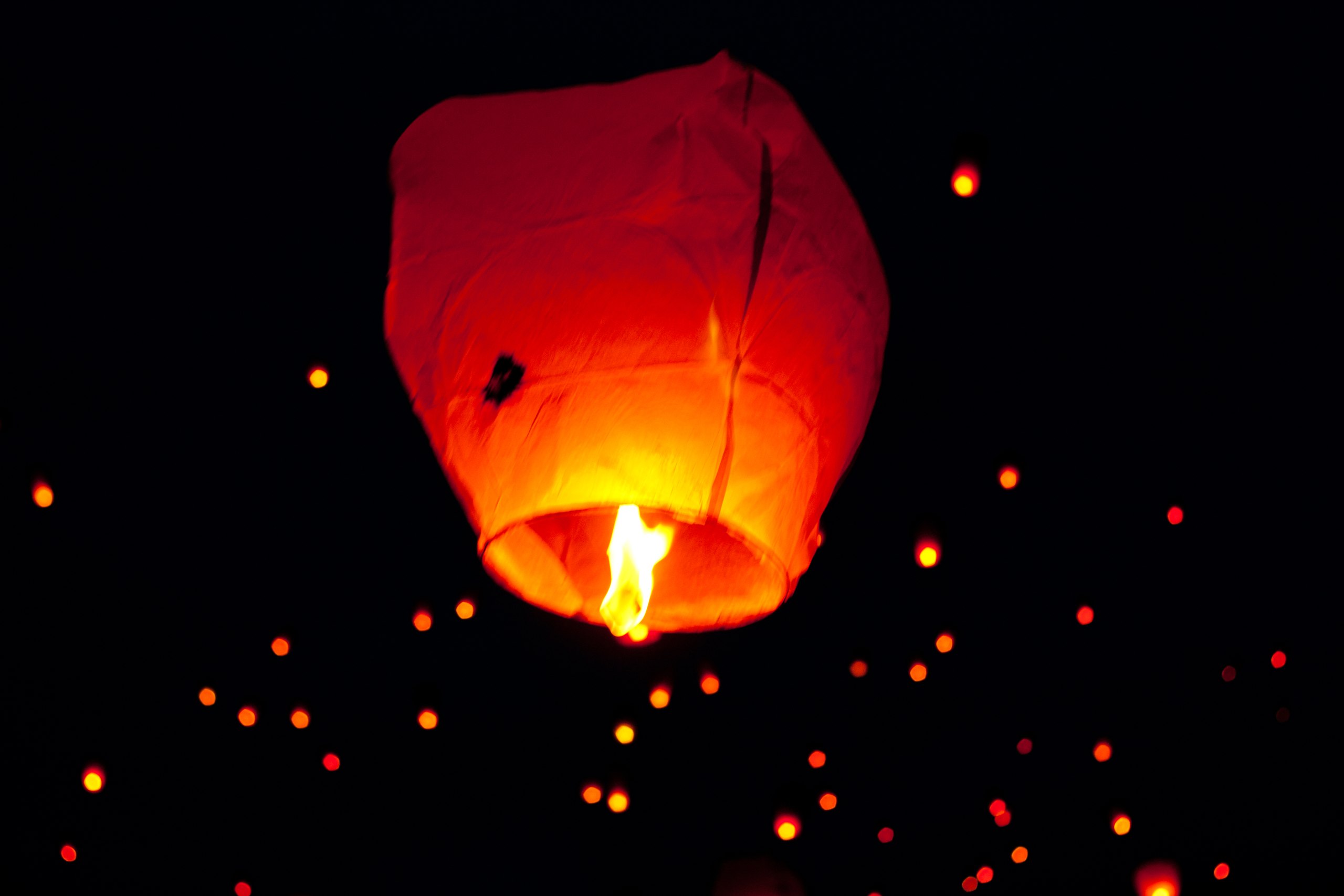 ЗапускФонариков-04