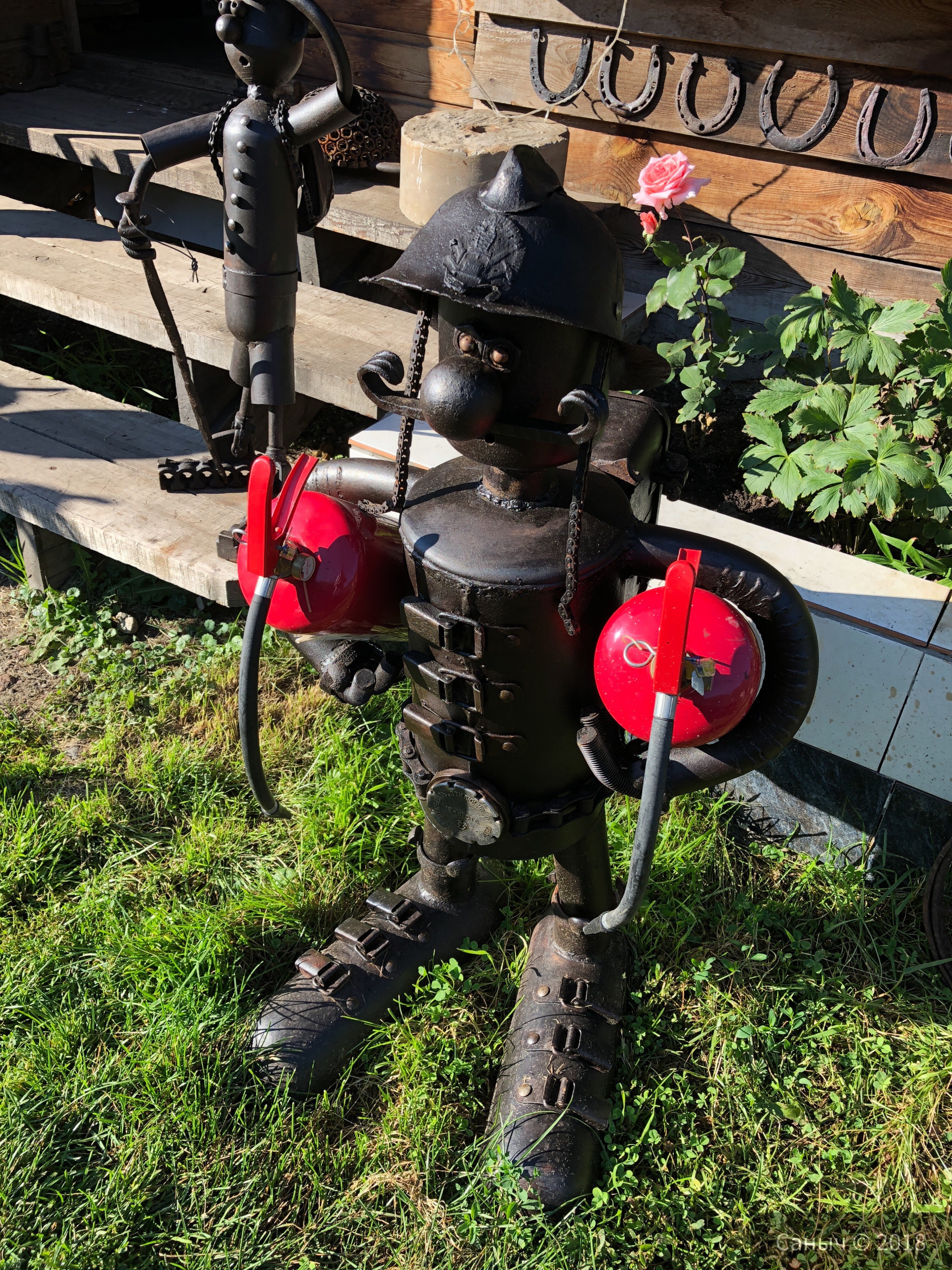 Изя таки пожарный....