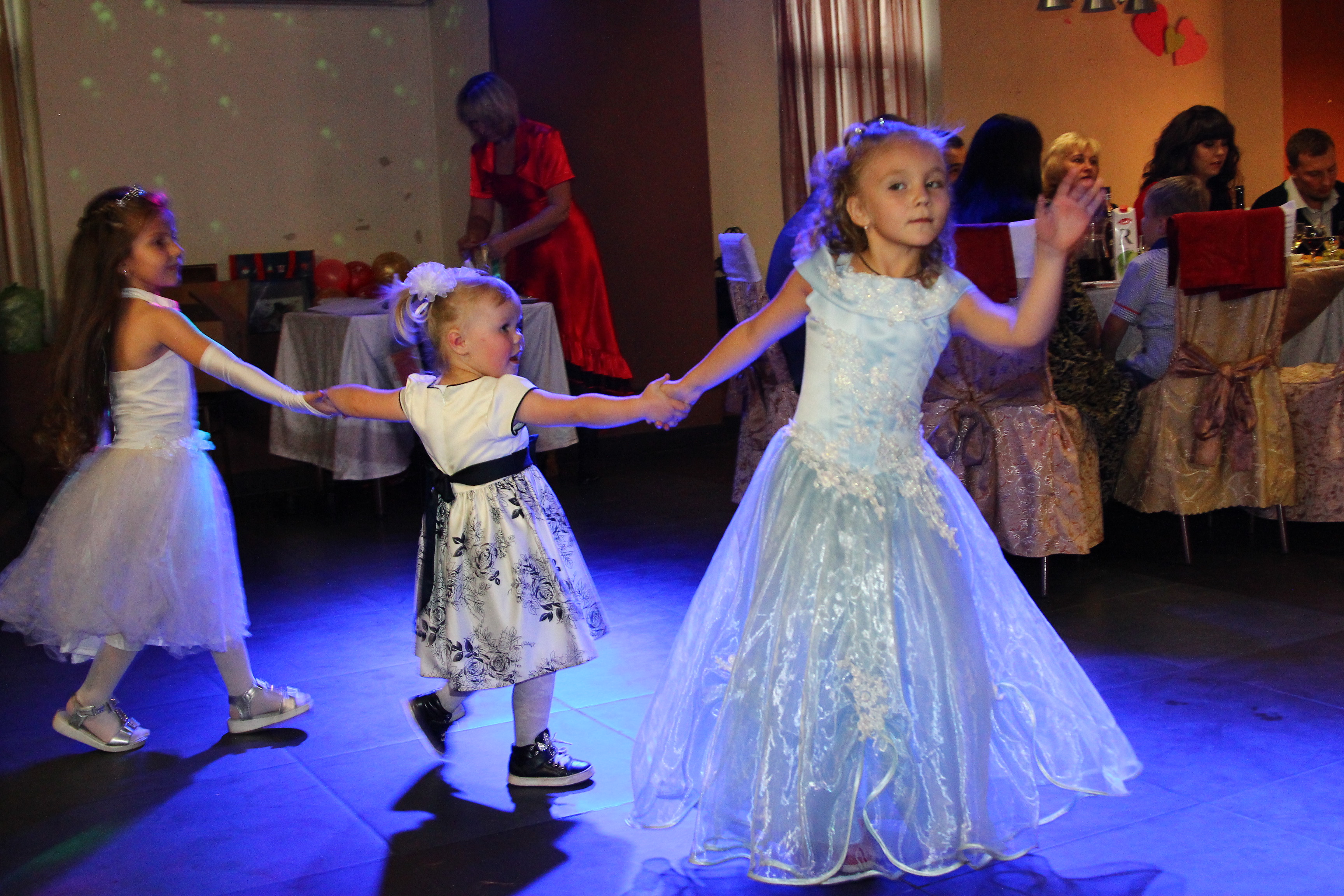 вырастим, тоже замуж пойдем!