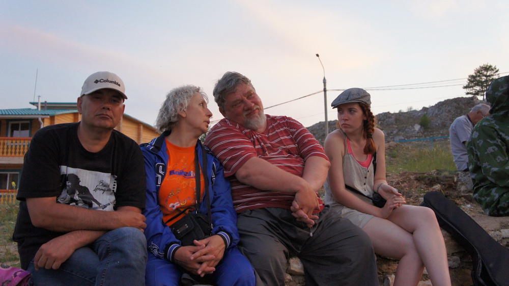 Зрители и участники "Поющей сосны"