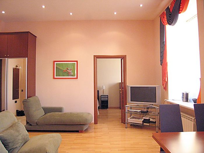 ремонт квартир т.646555 "частный мастер"