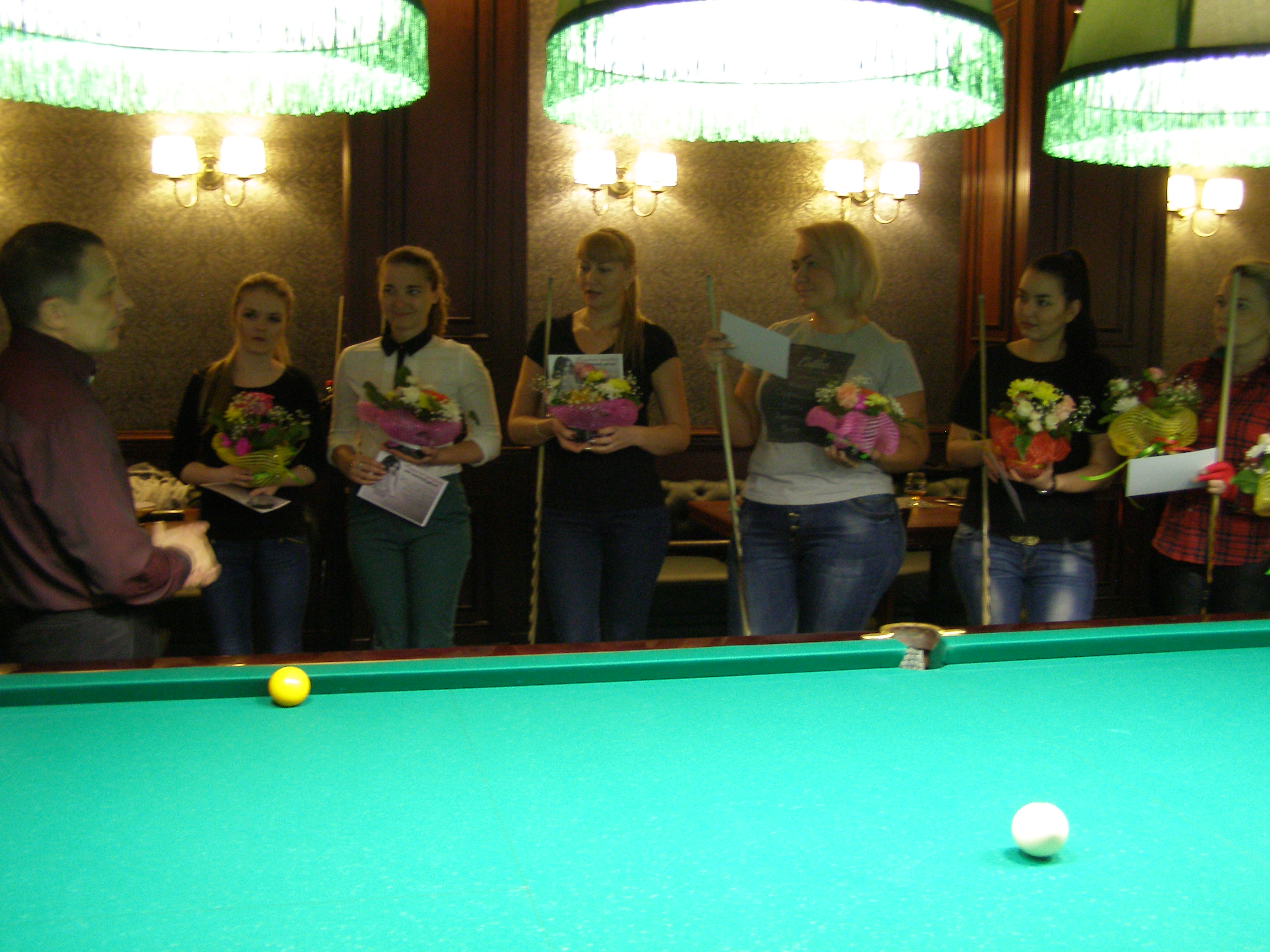 Турнир по бильярду в "Сытом маркёре"