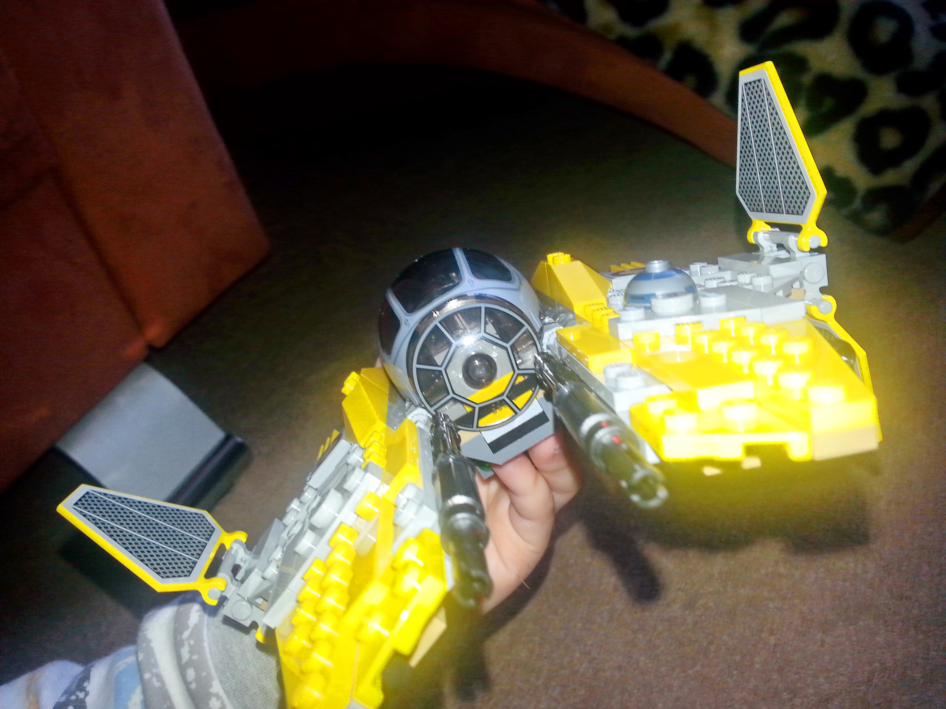 жолтый перехватчик республиканцкий))))