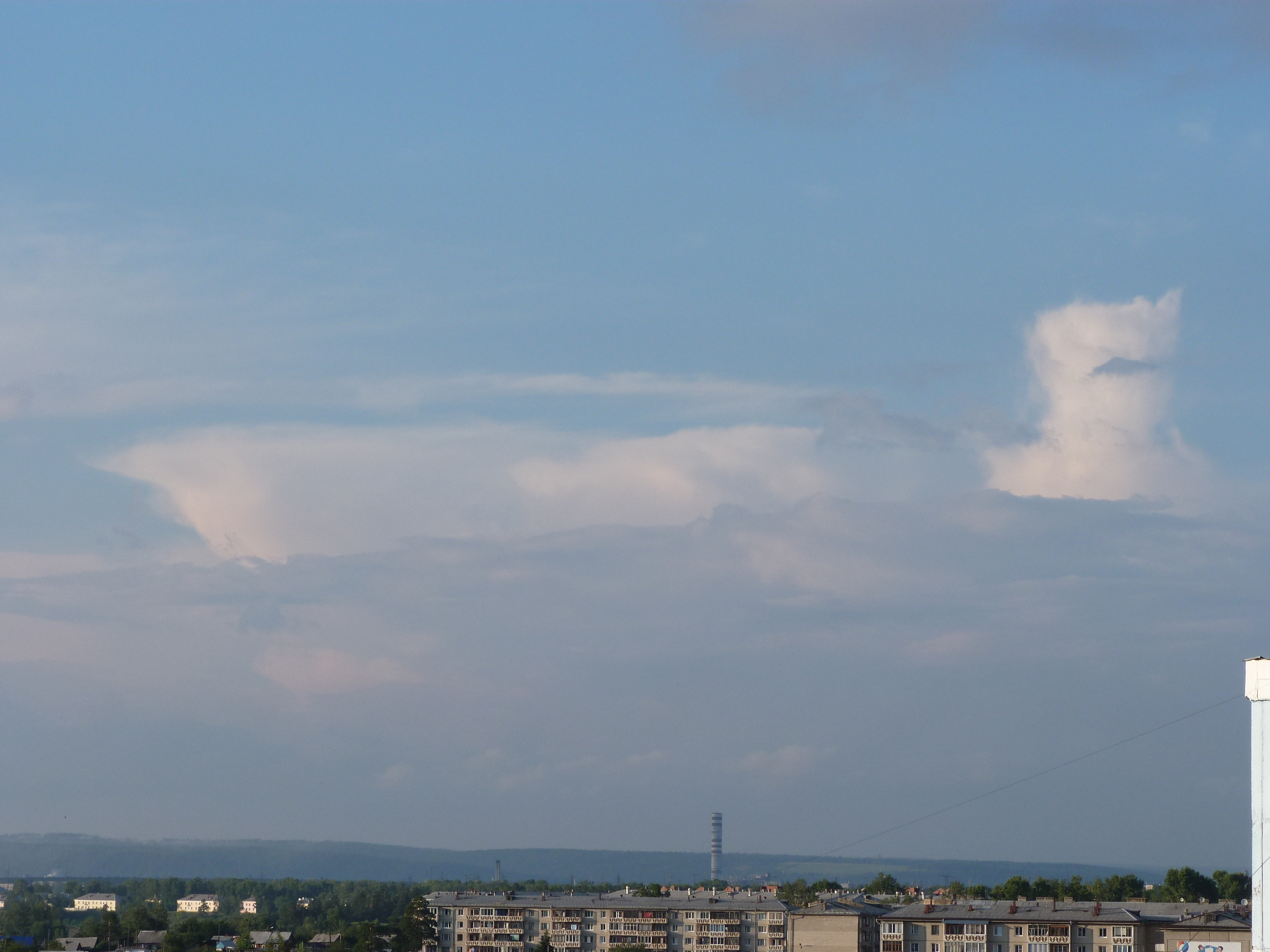 Подводная лодка режет волны? Просто понравилось...