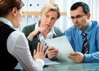 Юридическая помощь, консультации психолога.