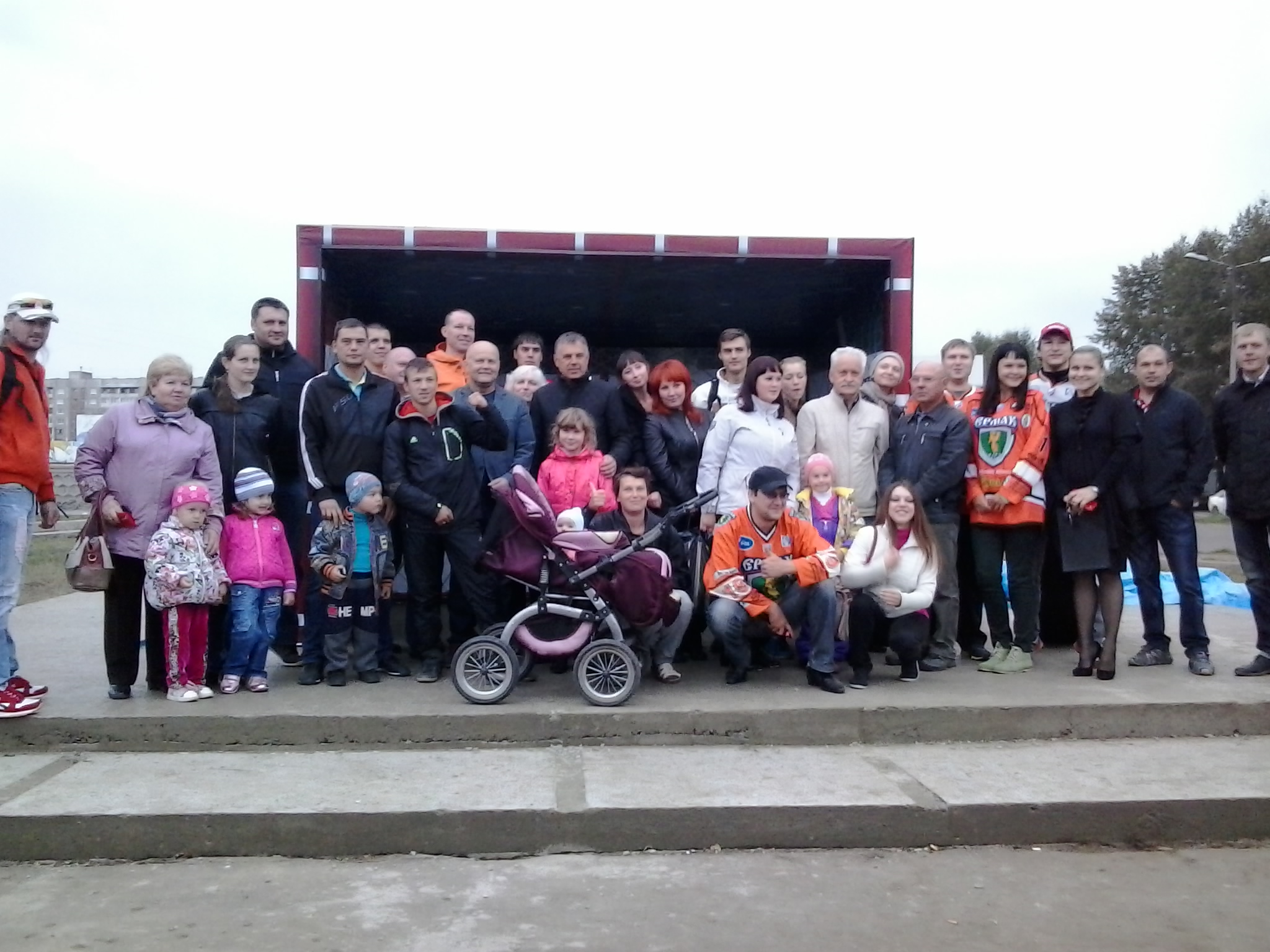 чудная остановка и болелы))))