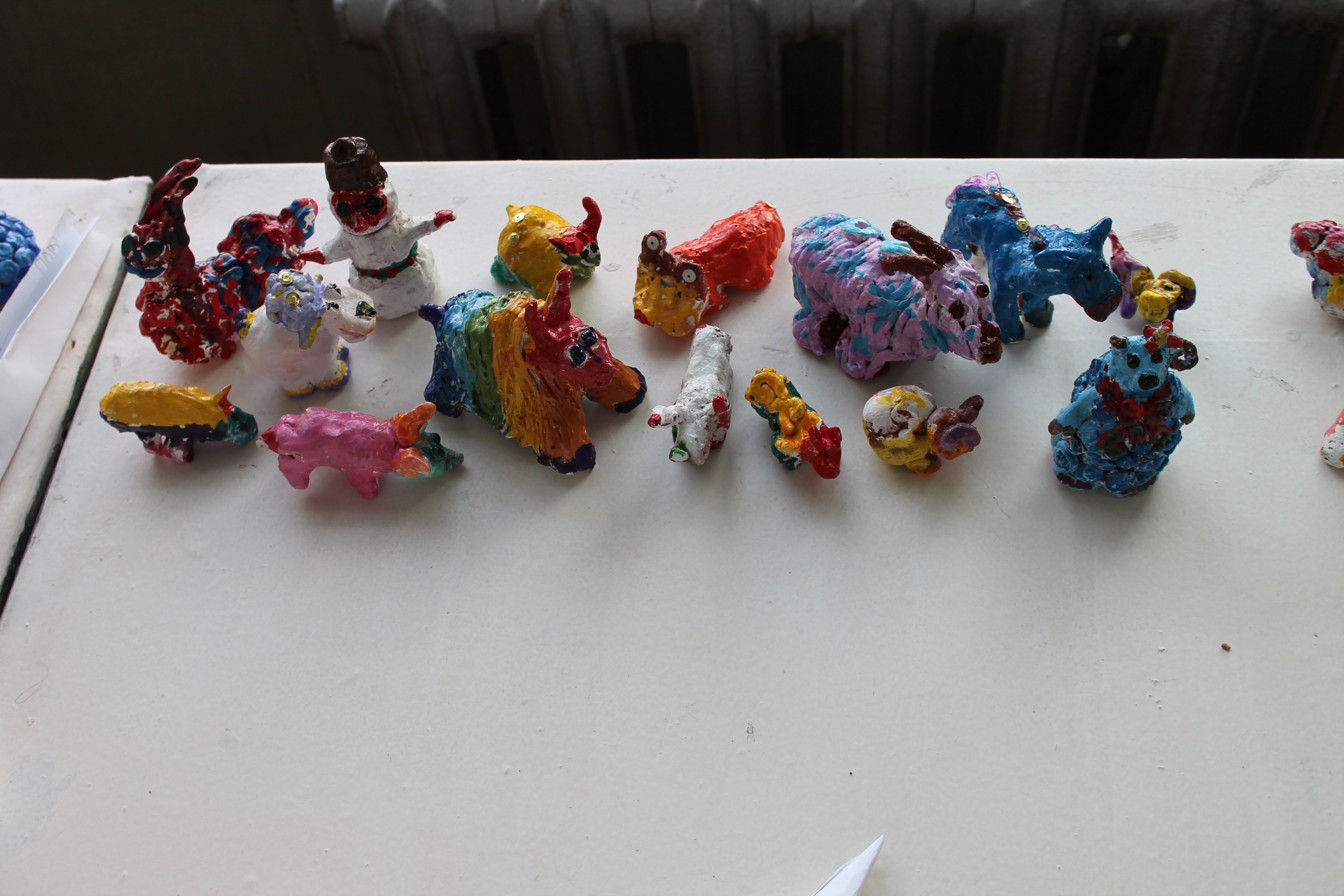 Юные художники нарисовали и слепили...