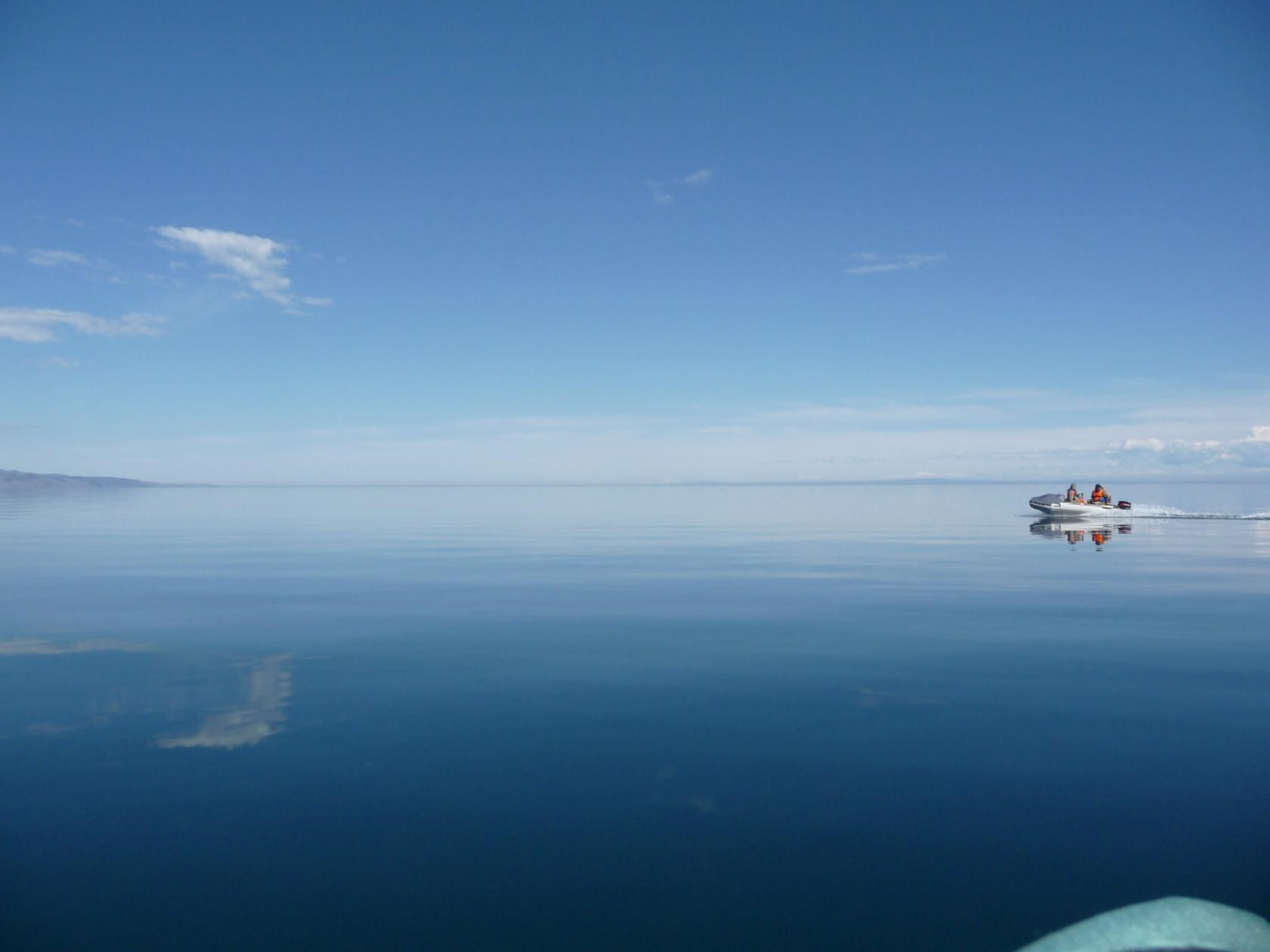 Редко, но Байкал бывает и таким