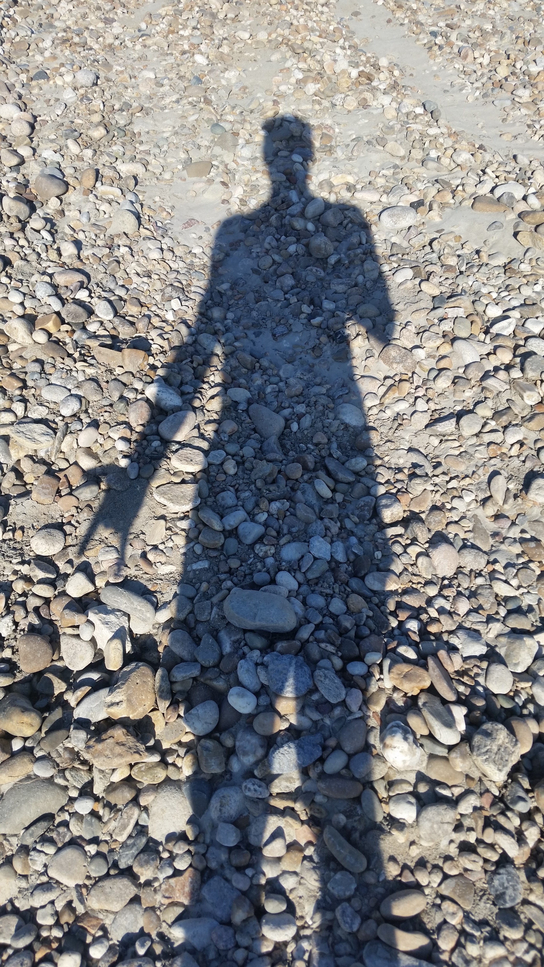 тень каменная))))))