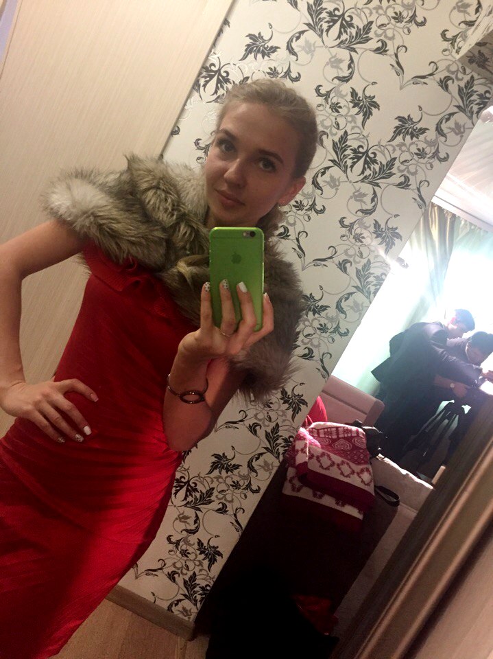 Яна Попова на съемках мини-сериала про молодоженов Дрелькиных. Гламуррр))))