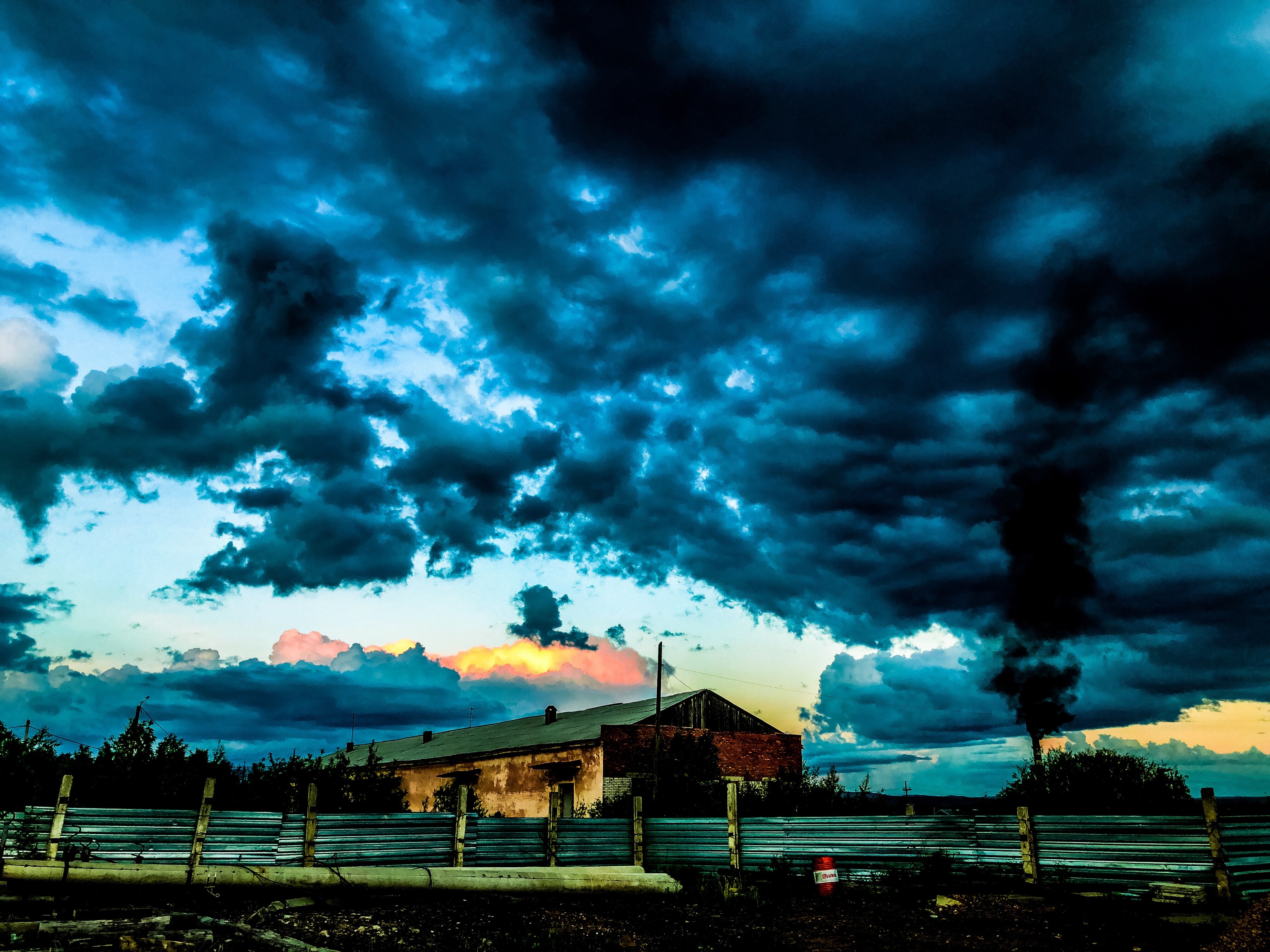 Копчёное небо...