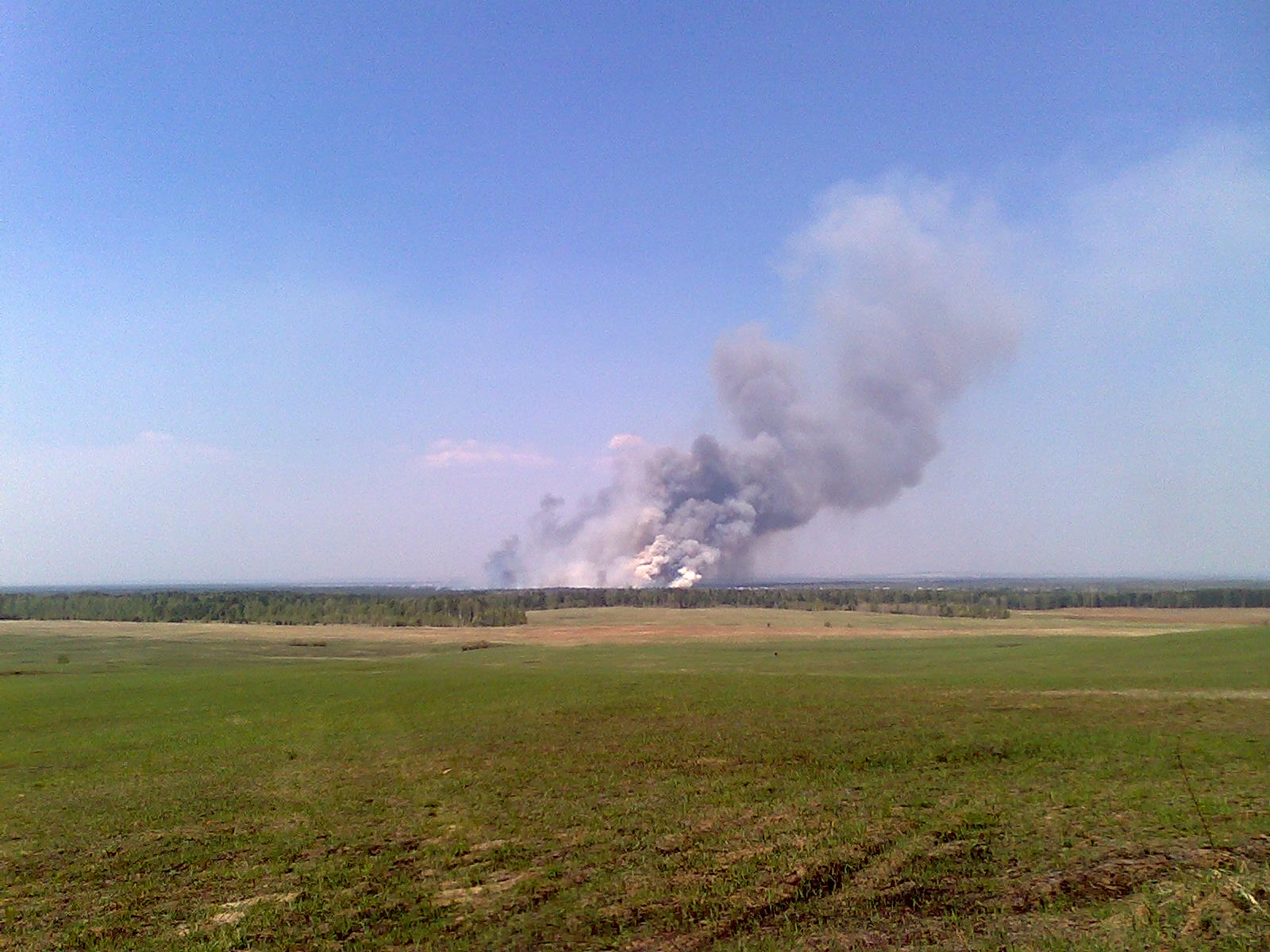 Горит Архереевка (вид с 5 км) 