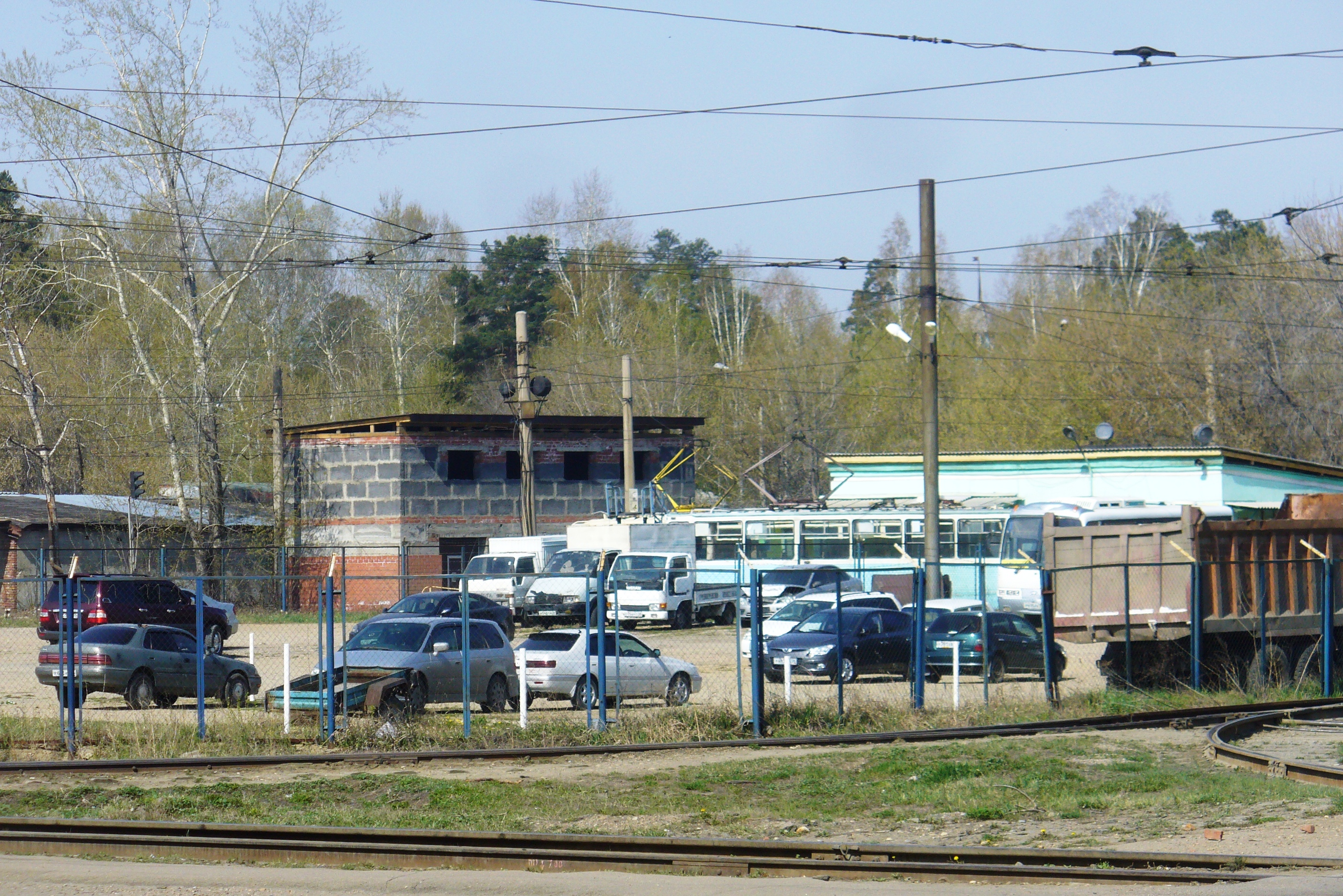 Кого-то жена из дома выгнала ))