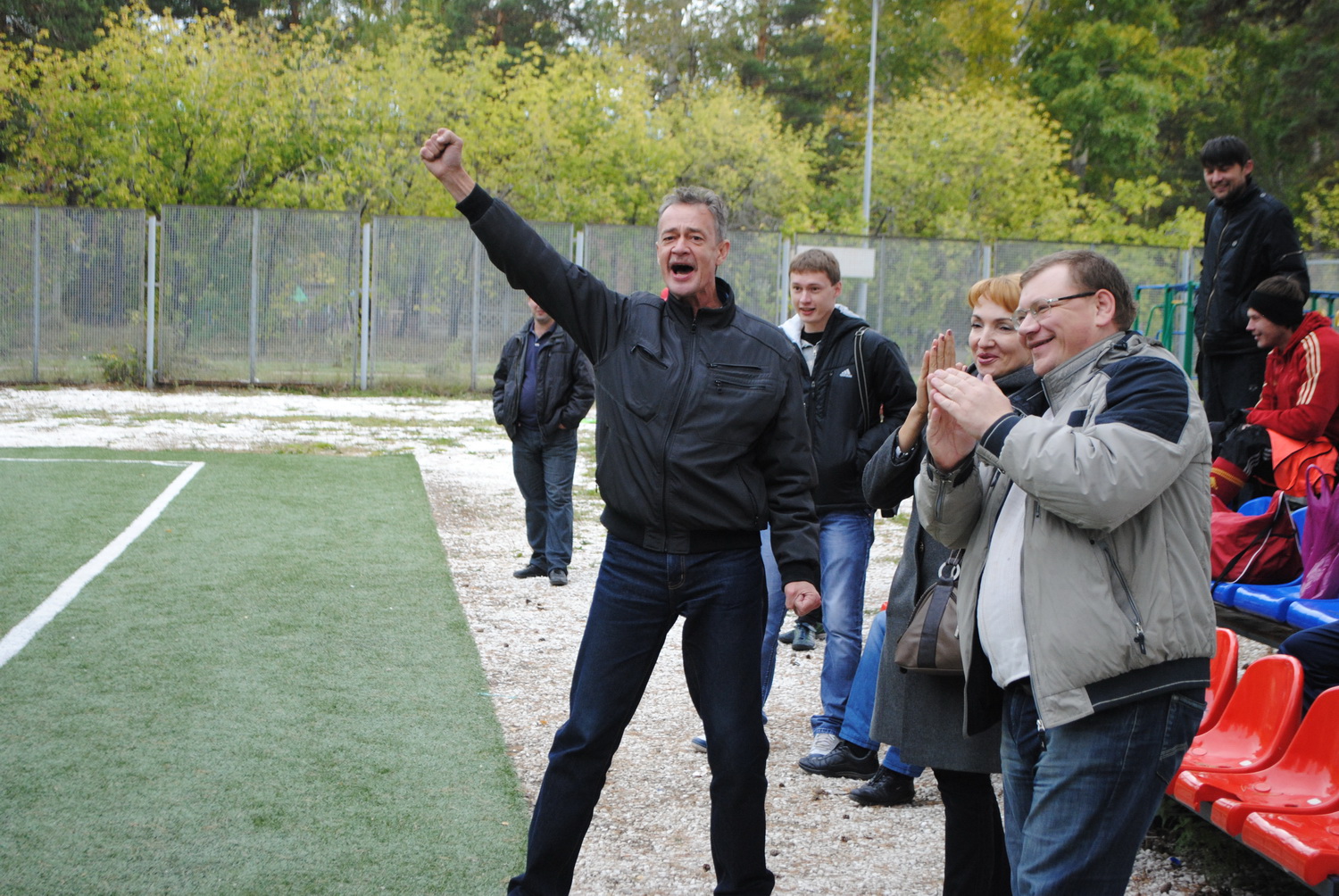 Ветераны Бури пришли поддержать любимую команду