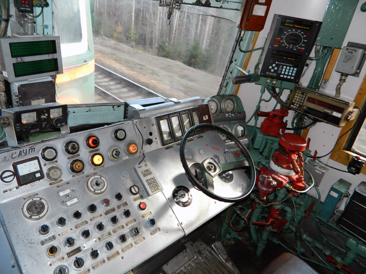 Пульт управления электровоза ЧС2-787