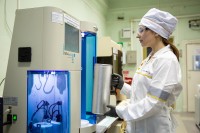 731ed7cc6e03e9837bb1d32e5b8673a8-b_koz_2300.jpg 731ed7cc6e03e9837bb1d32e5b8673a8-b_koz_2300.jpg