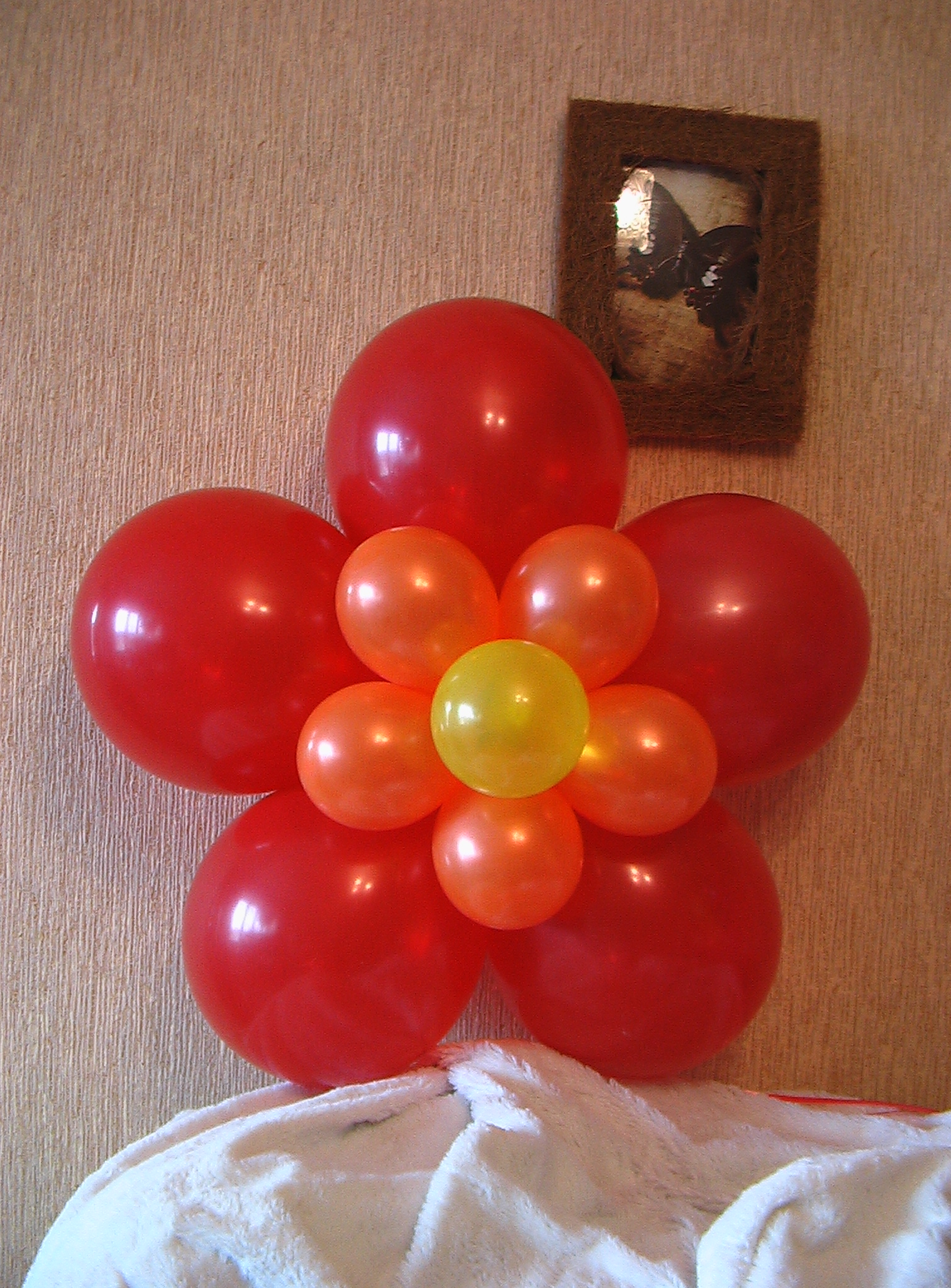 цветок из шаров