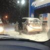 Новосибирск, дама заправляется на АЗС 2