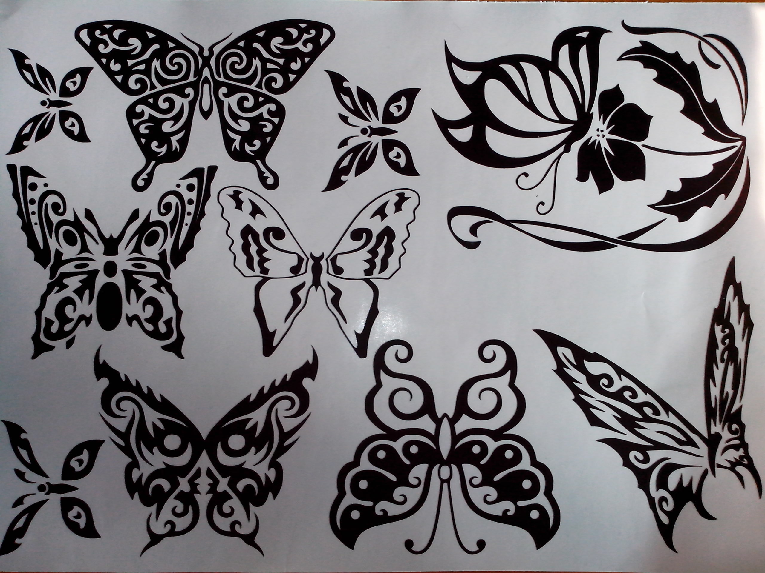 Изготовление виниловых наклеек nakleika38@inbox.ru на телефон, планшет, корпус системного блока...