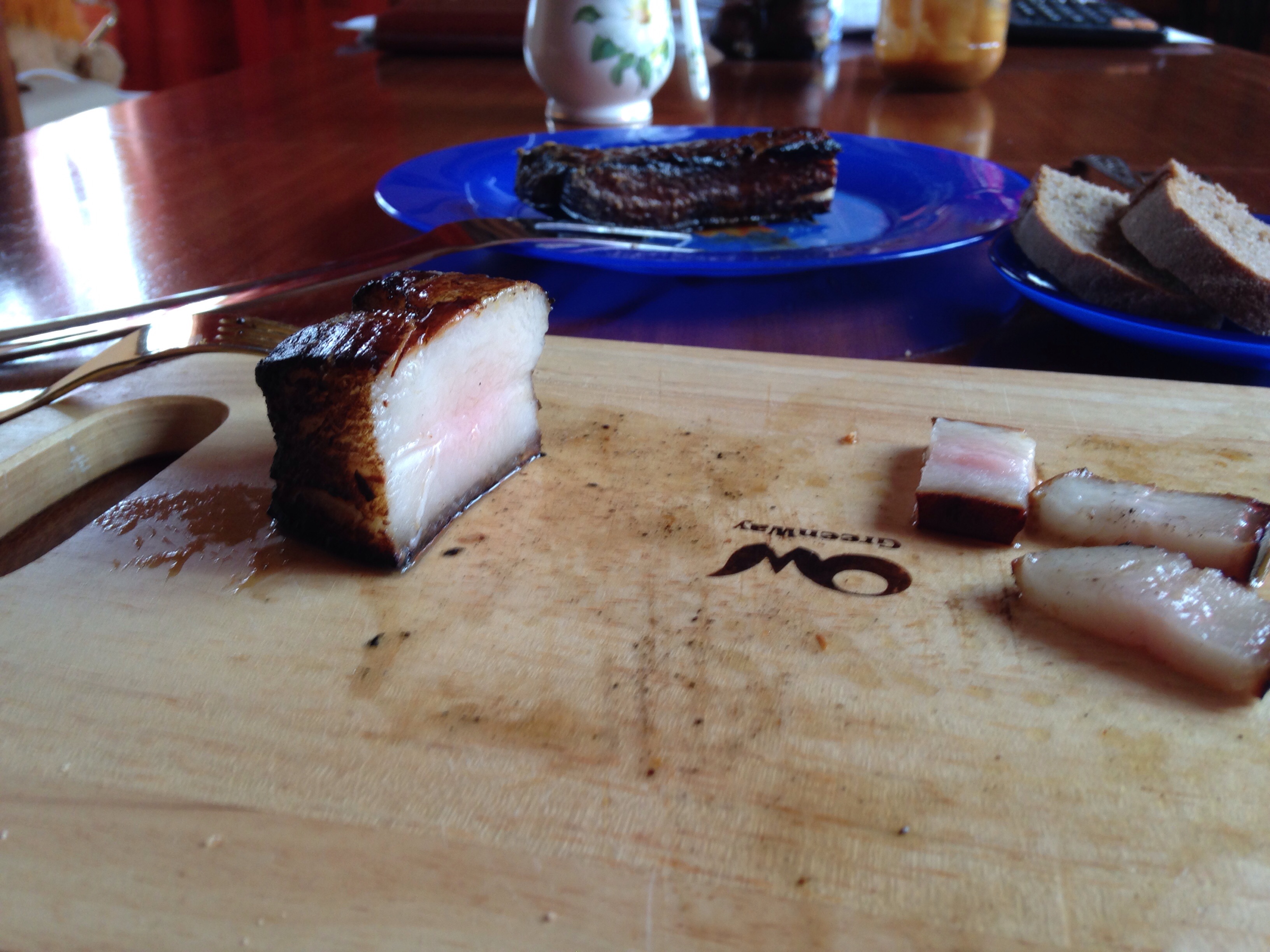 Сало! Сам коптил!