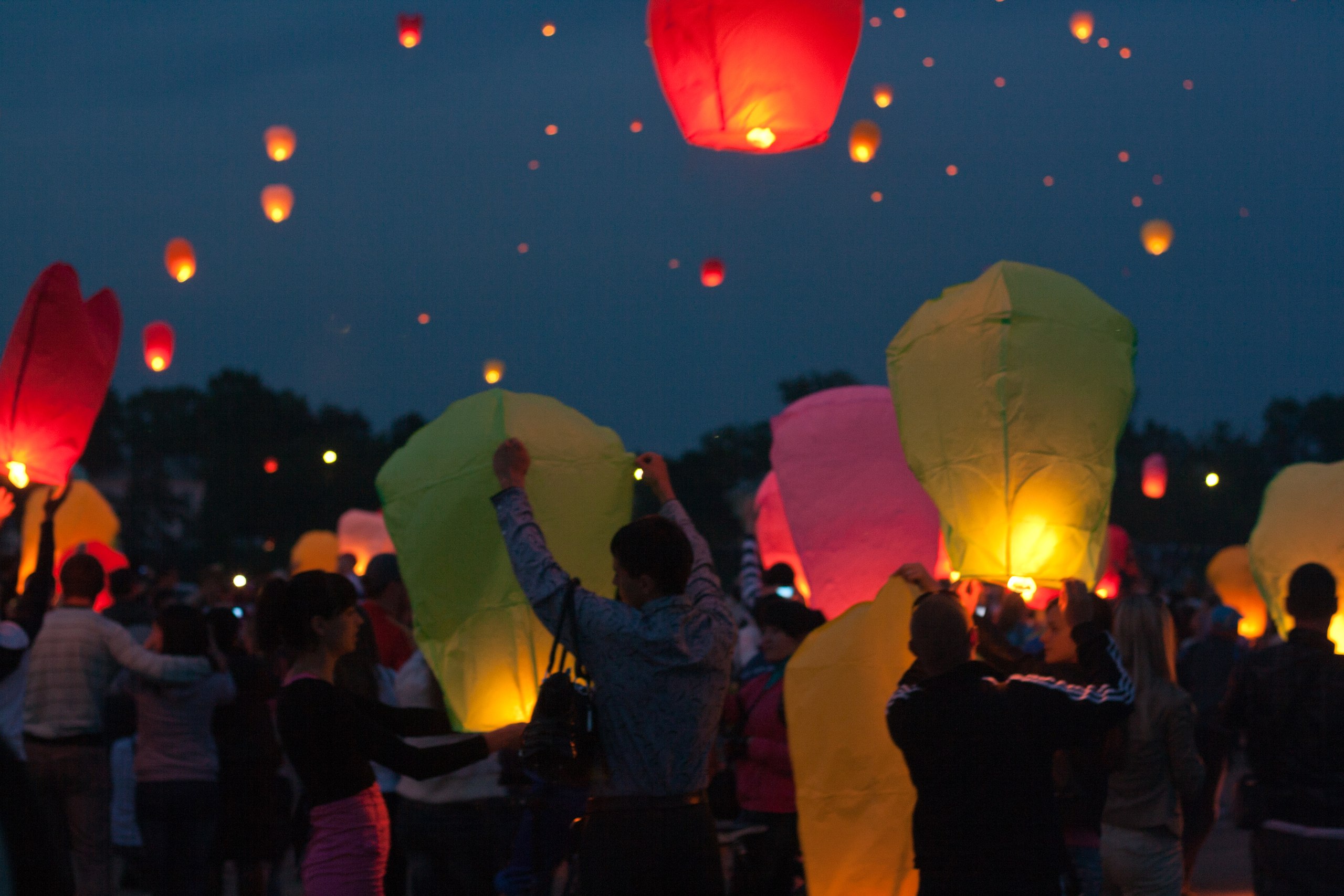 ЗапускФонариков-05