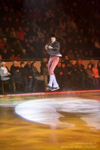 ЗолотойЛёд-104