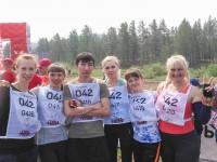 команда перед стартом, еще пока чистенькие все