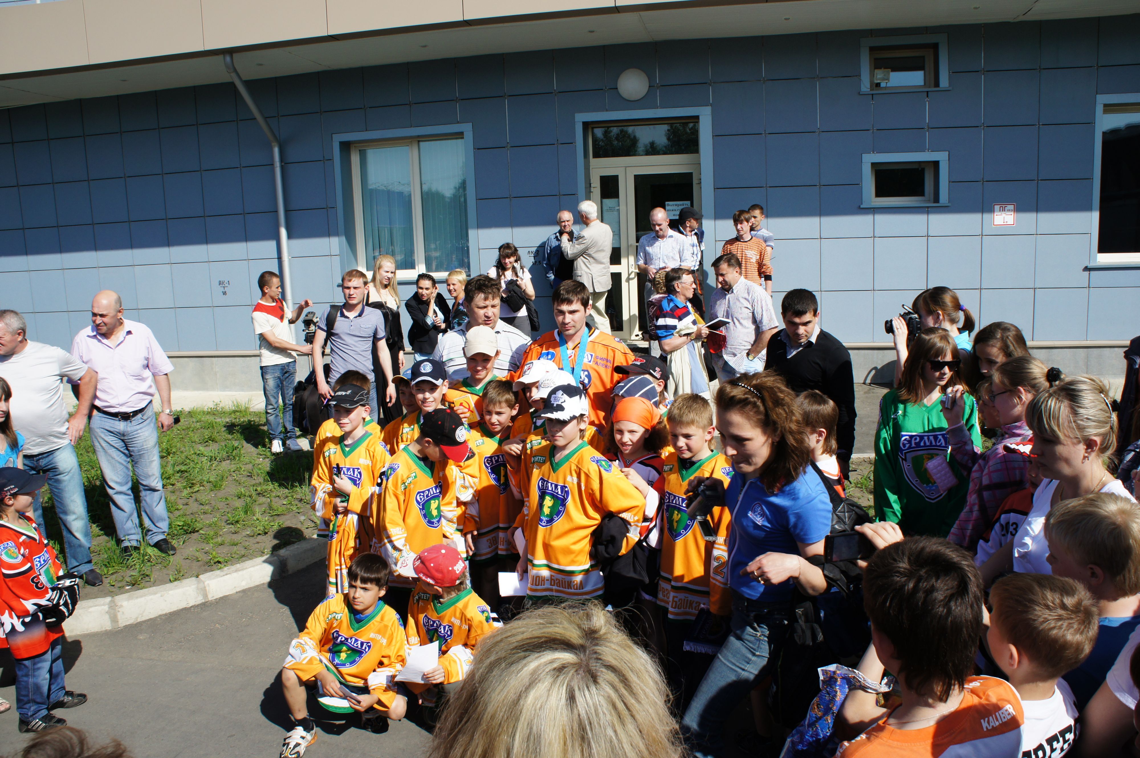 От желающих сфотографироваться с чемпионом мира не было отбоя!