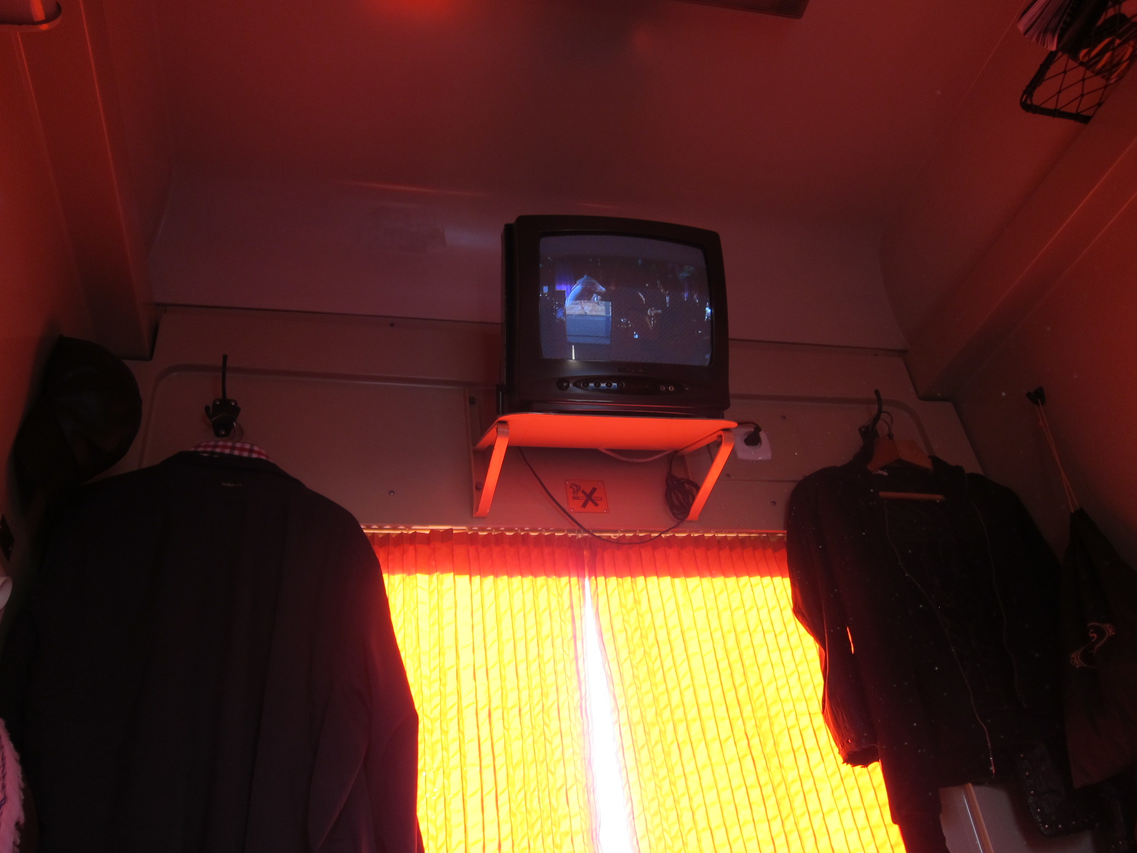 76 Иностранный поезд из Белоруссии приятно удивил наличием телевизора