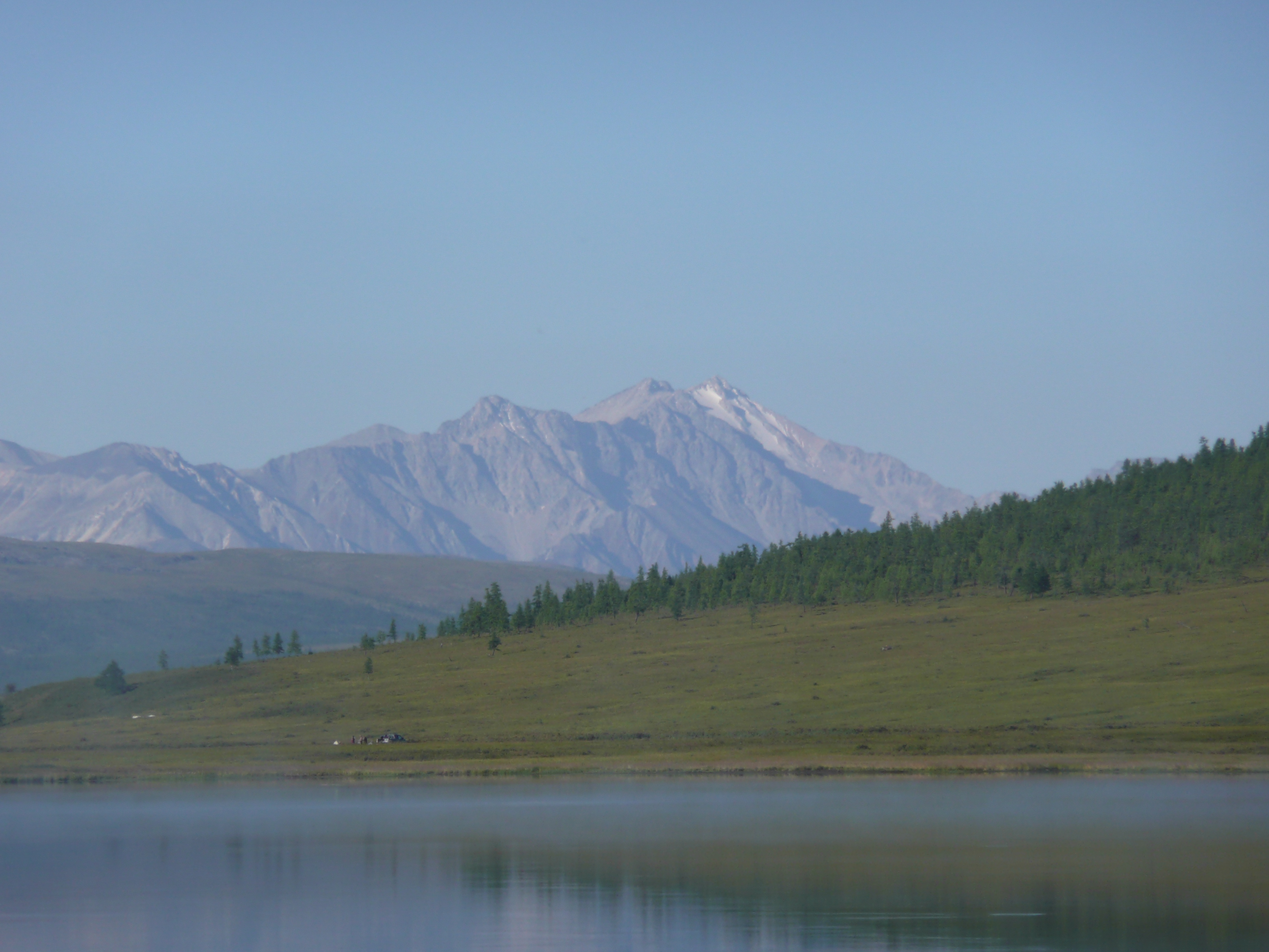 Ильчир и вид на Мунку-Сардык
