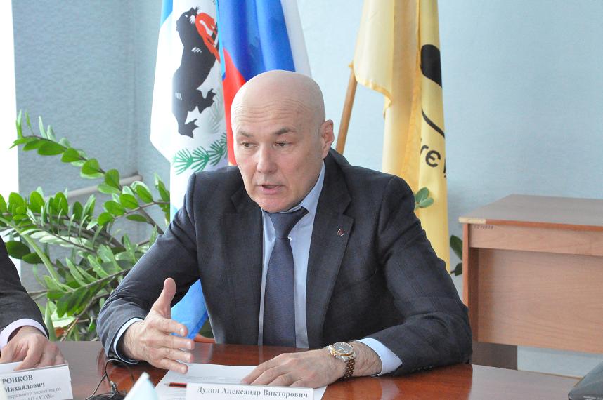 Александр Дудин