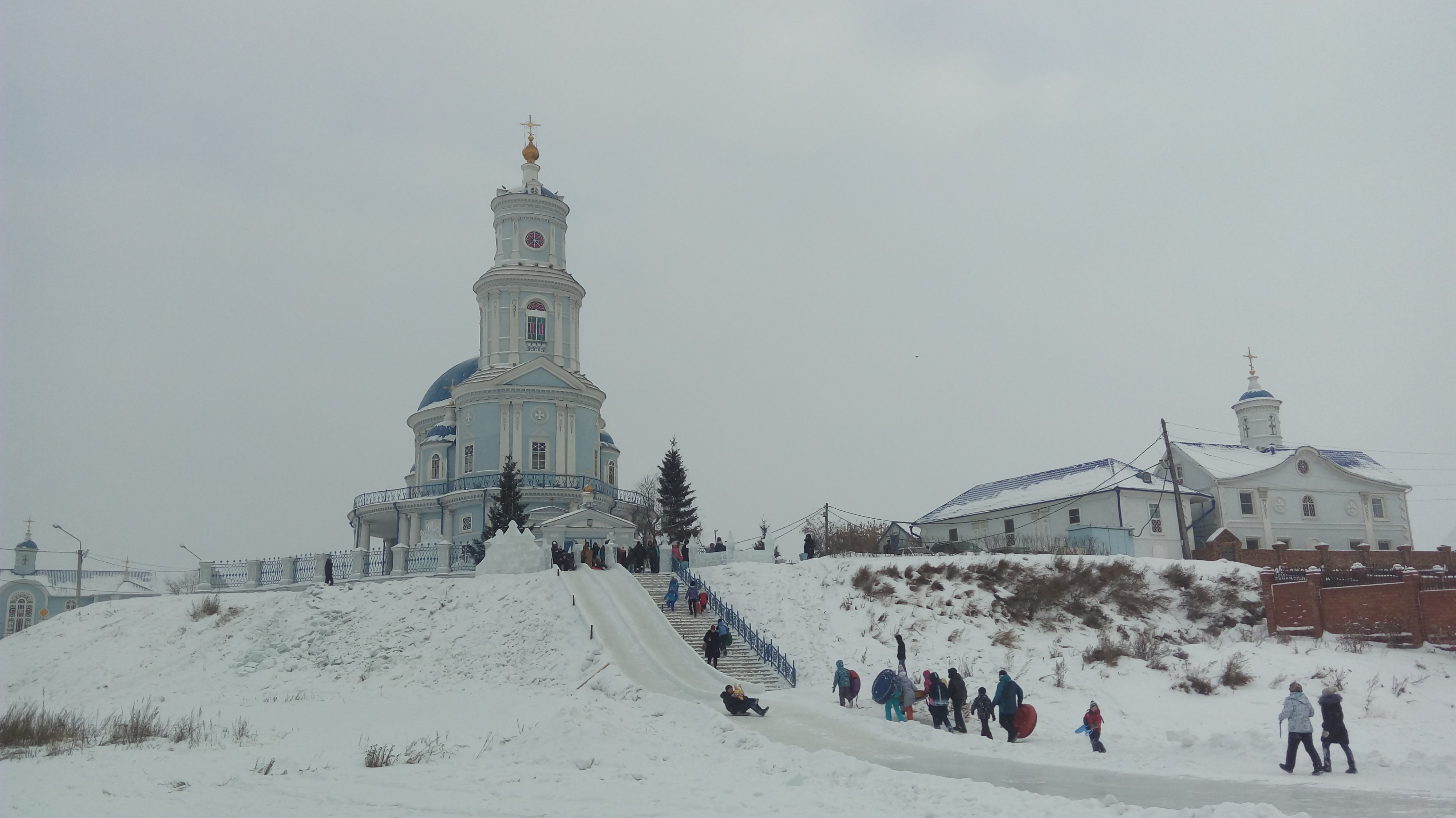 горка в Тельме