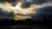 Ты лети,  крылатый ветер, над морями,  над землей