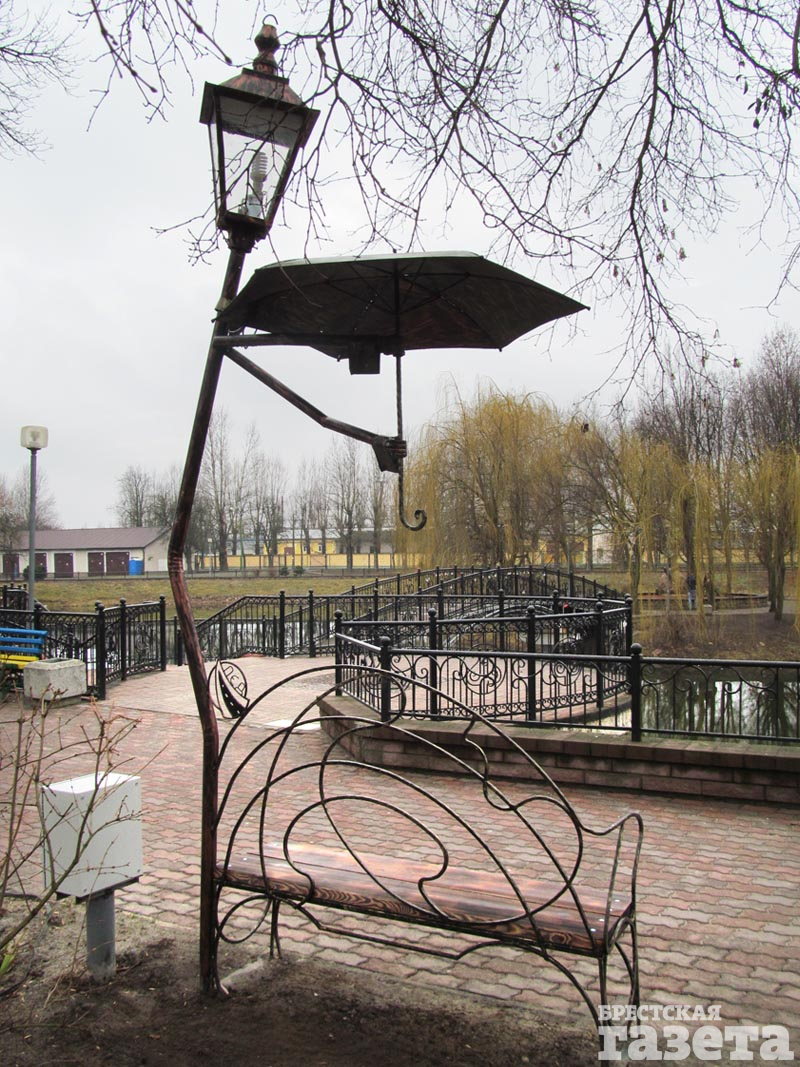 а в дождь ты пошла бы со мной под одним зонтом?