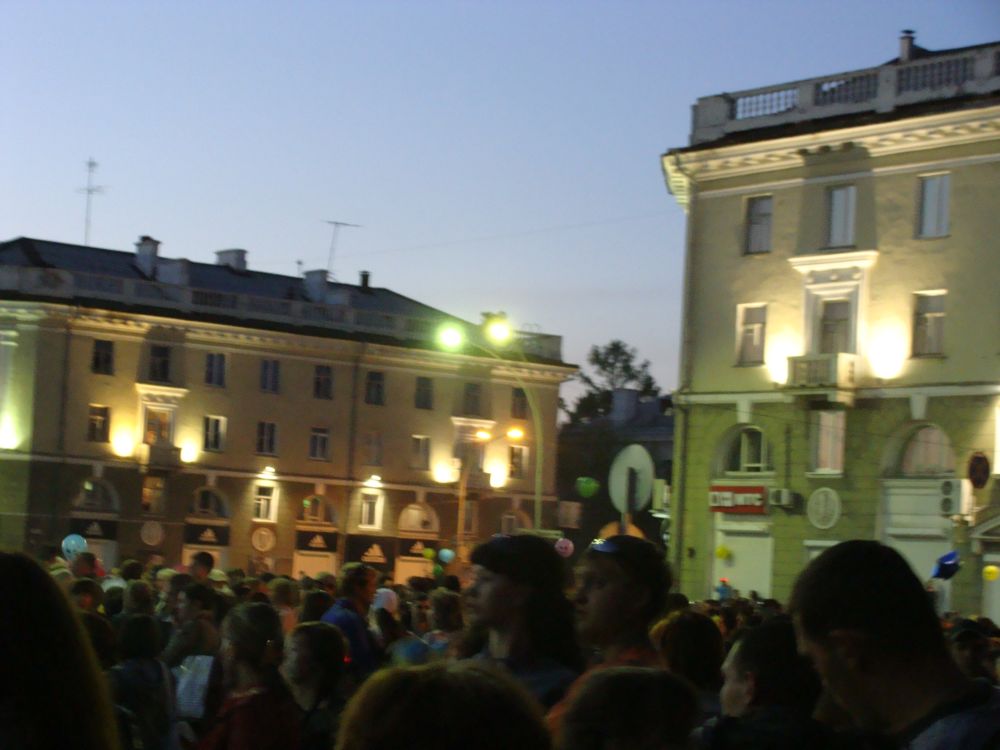 салют на площади