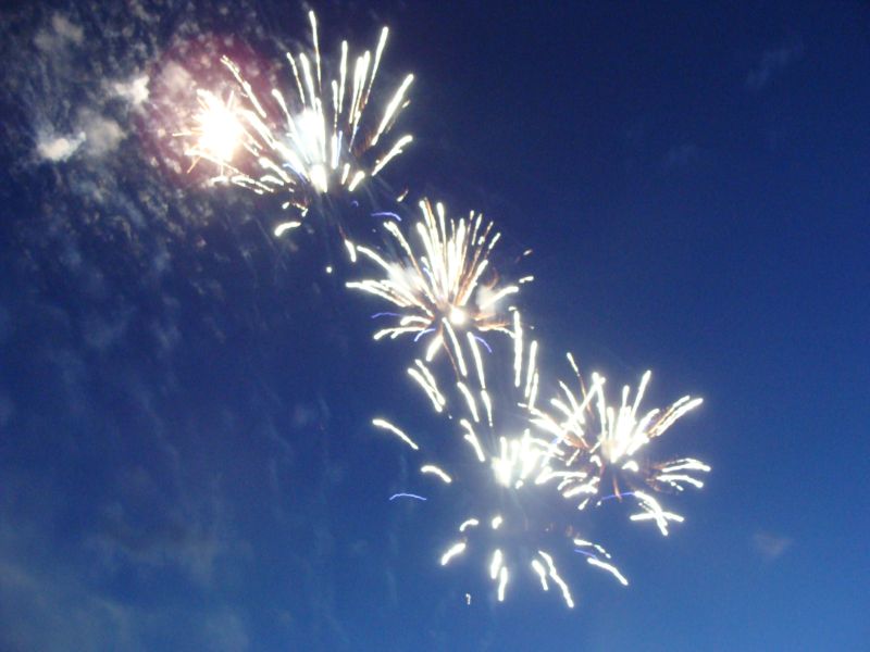 салют на площади