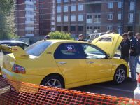 Жолтинькая....