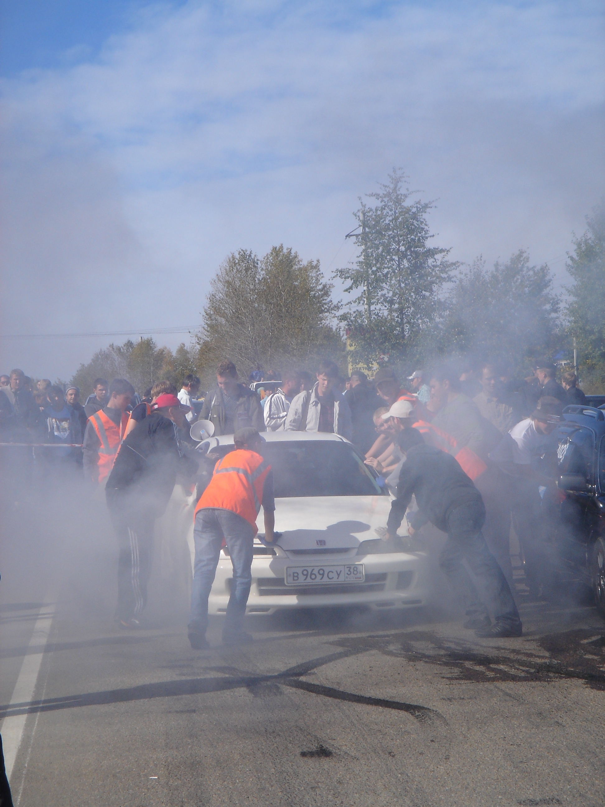 Дым столбом....