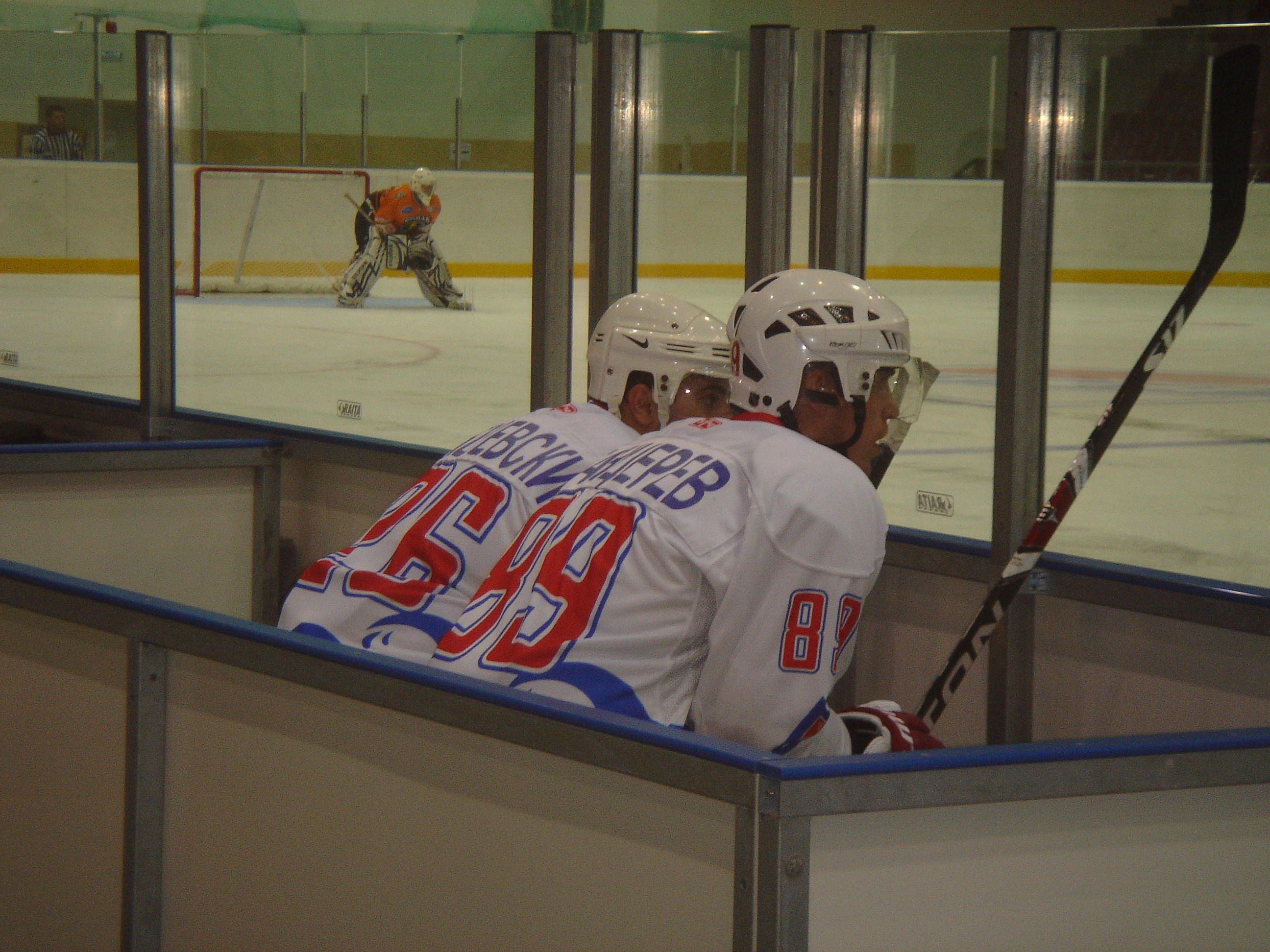 Западные гости: - Что творит "Ермак"?!.....- Сам в шоке!