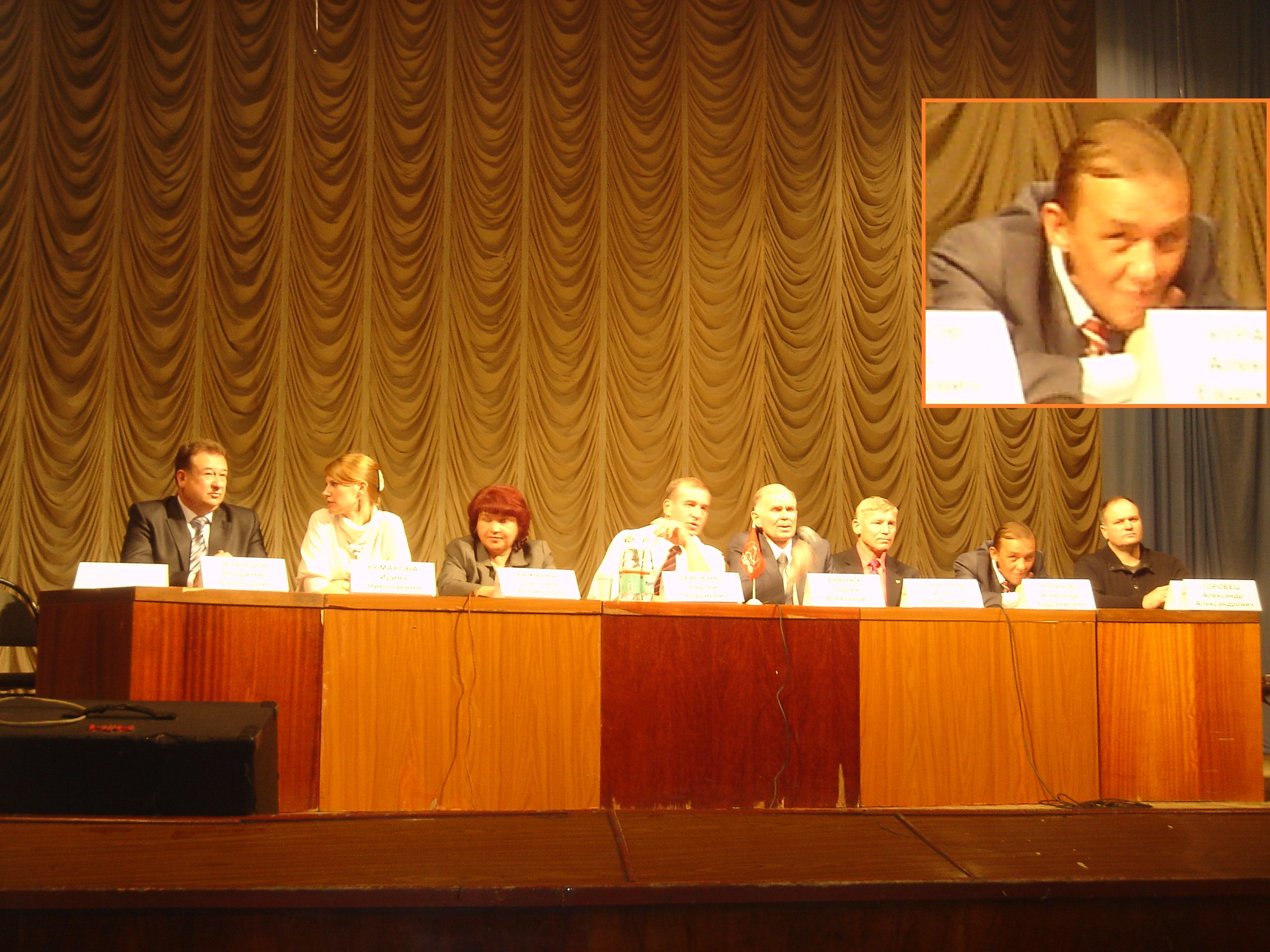 Что может сделать кольцо всевластия....даже с "антикоррупционером"))))