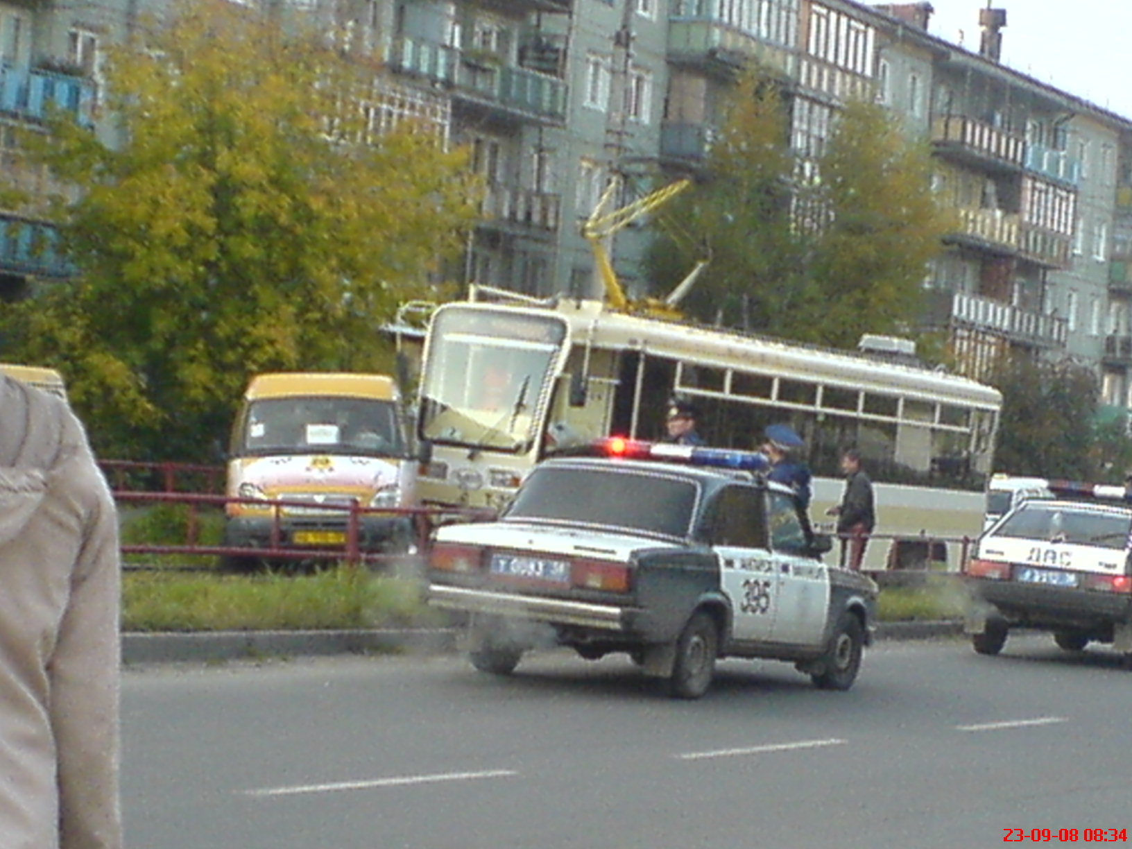 Коминтерна.13мкрн