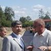 Леонид Михайлов на строительстве новой дороги
