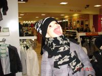 ужасный манекен ребёнка: это ужасный манекен встретился  мне в  отделе  с  детской  одеждой...