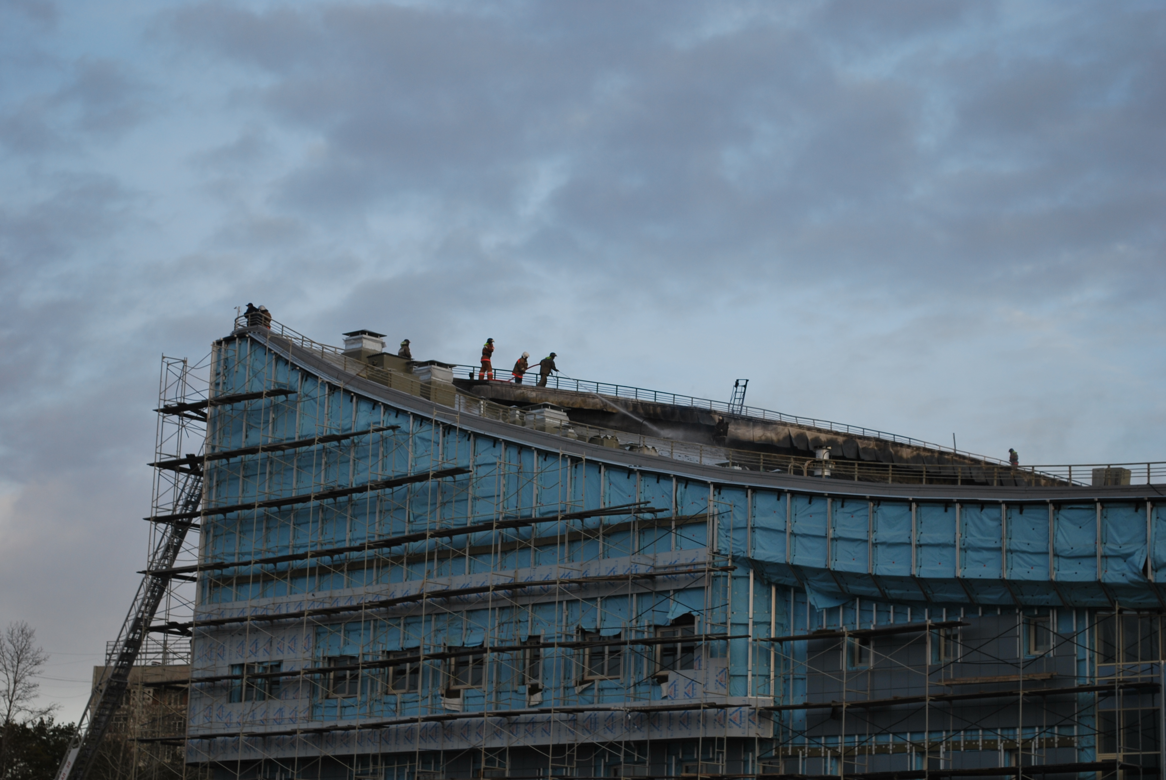 Фотографии пожара на стадионе "Ермак", 20.10.2009, 17:37-17:51