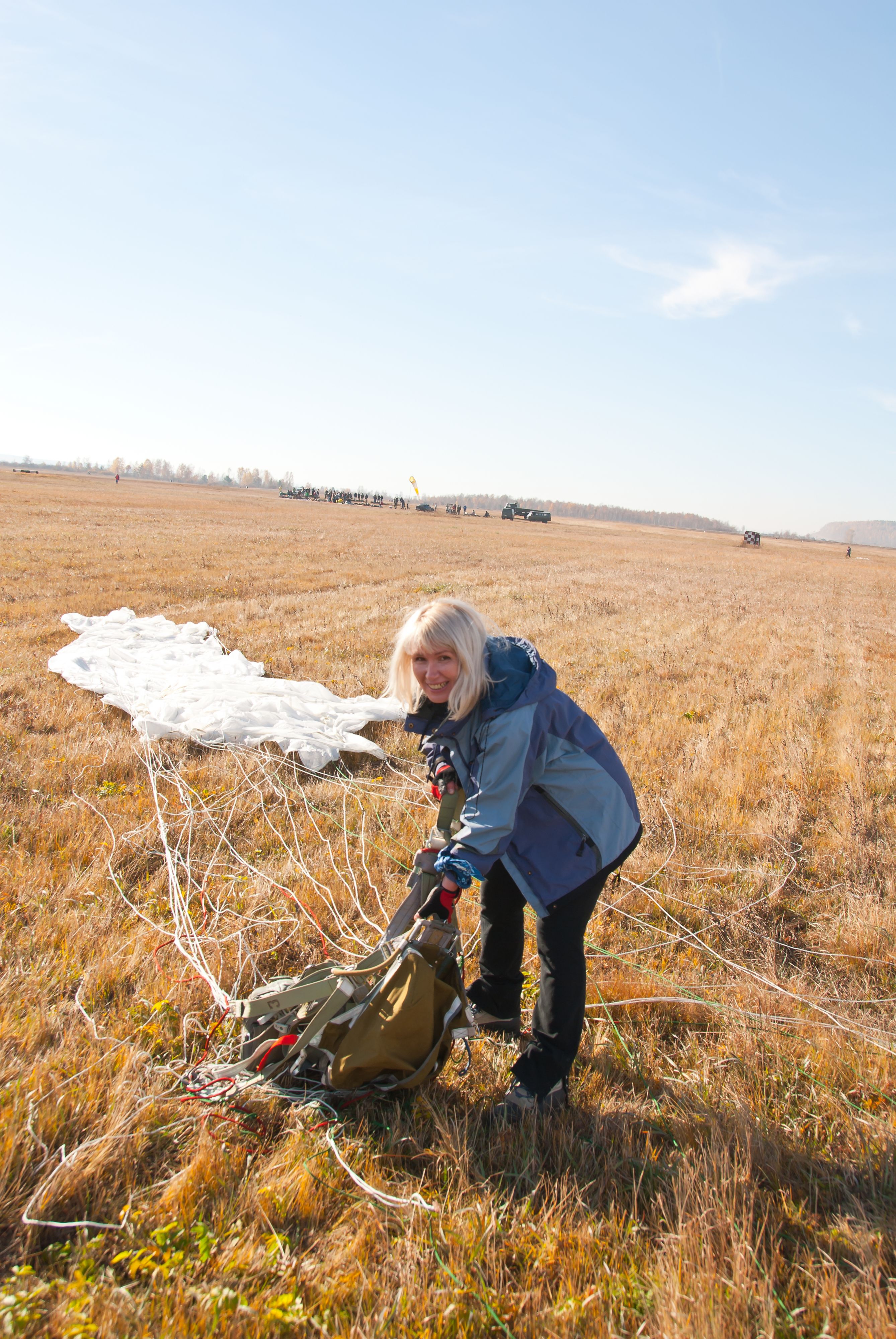 Лена приземлилась