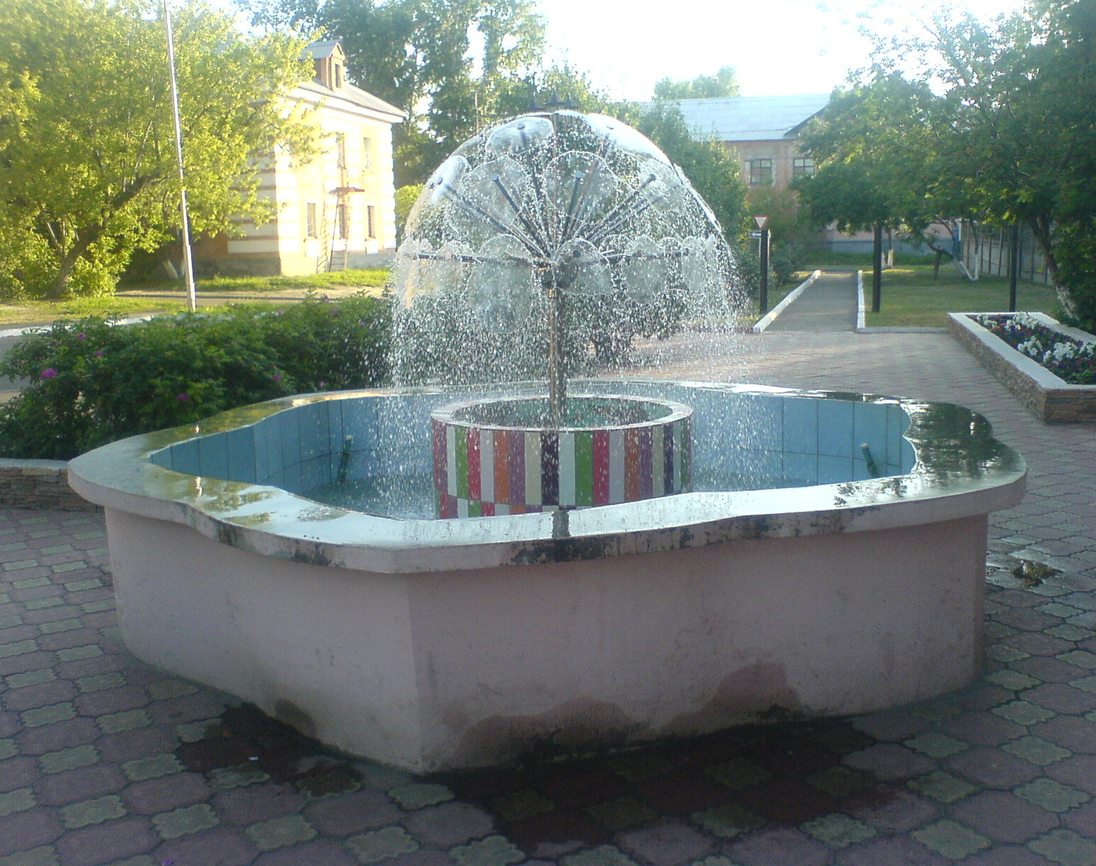 Фонтан у водоканала