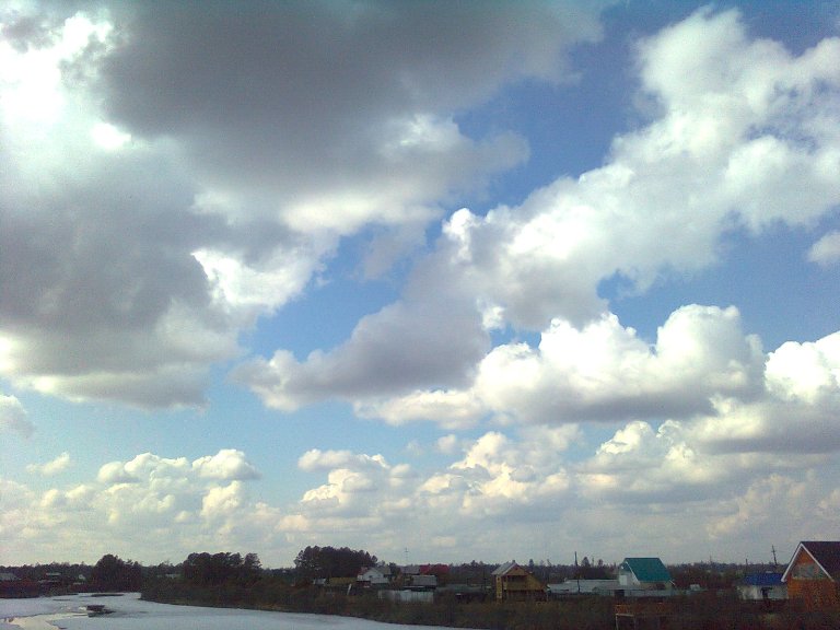 весенние облака