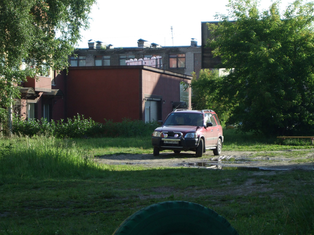 И на газон уже не похоже